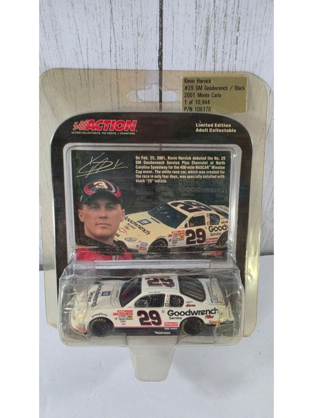 2001 KEVIN HARVICK 29 GM GOODWRENCH WHITE 1/64 DIECAST ACTION NASCAR DEBUT 10617